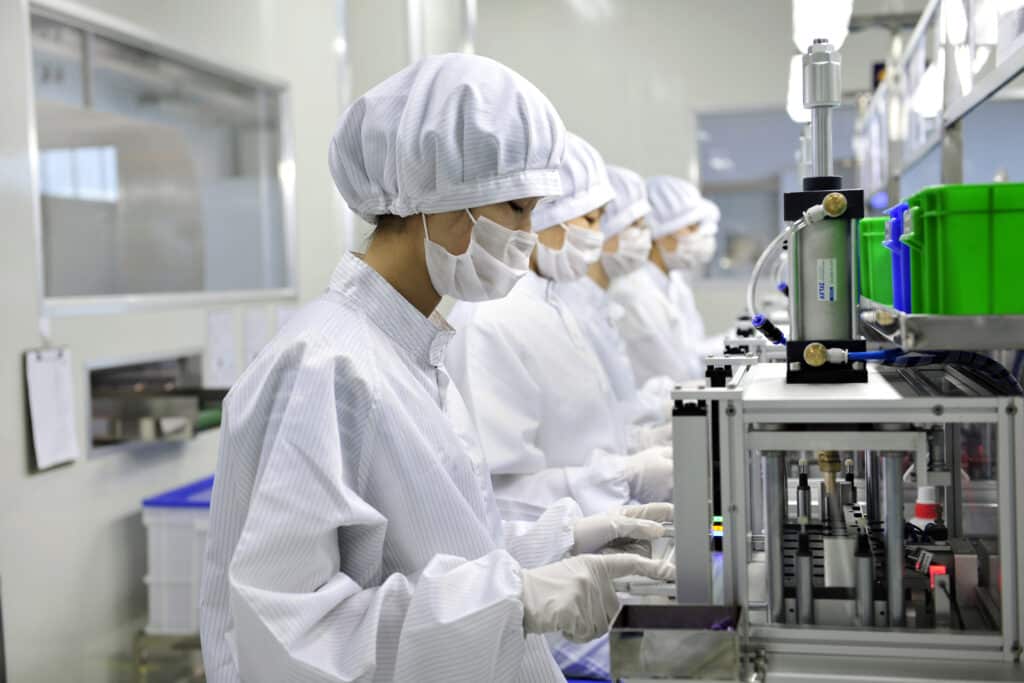 Tailored Manufacturing at Global Scale: A New Standard for Medical and Pharmaceutical Production