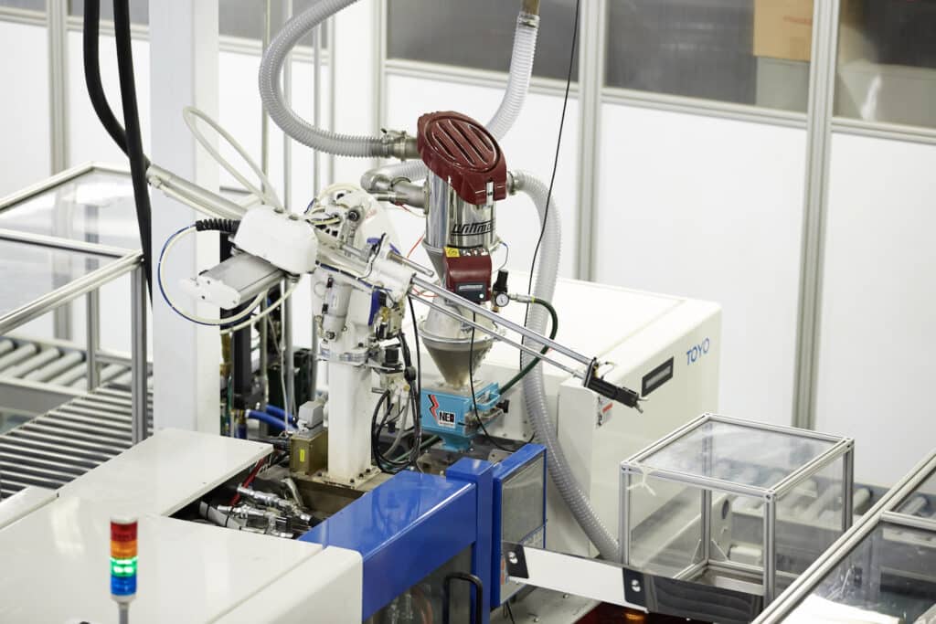 The Benefits of Injection-Moulded Embedded Electronics in Smart Plastic Components